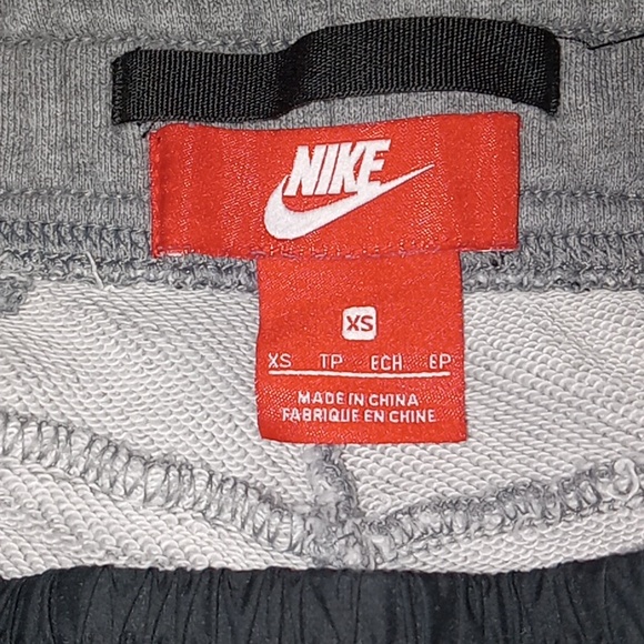 Nike Tech Fleece Joggers - Picture 5 of 7